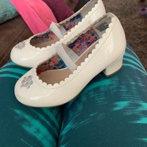 White lil girl heels!! Used for pageant